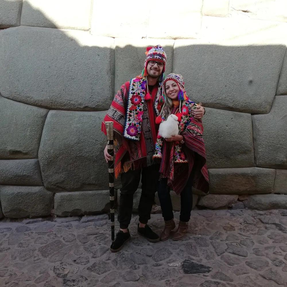 Cliente brasileiro Lucas de Belo Horizonte avaliando positivamente os tours da Parabéns Machupicchu