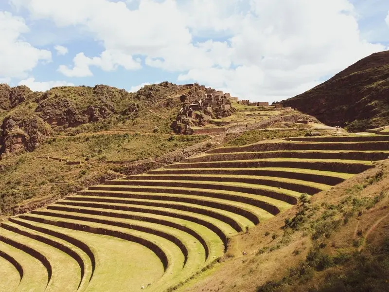 Ruínas de Pisac no Vale Sagrado com vista panorâmica