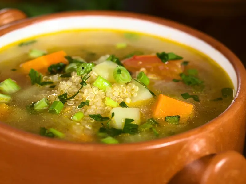 Sopa nutritiva de quinoa do Vale Sagrado